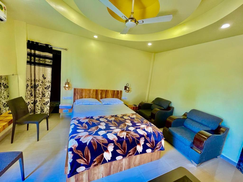 Hotel Saptarang Residency Panhala Ngoại thất bức ảnh