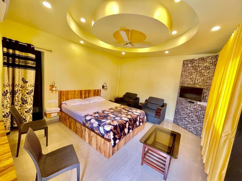 Hotel Saptarang Residency Panhala Ngoại thất bức ảnh