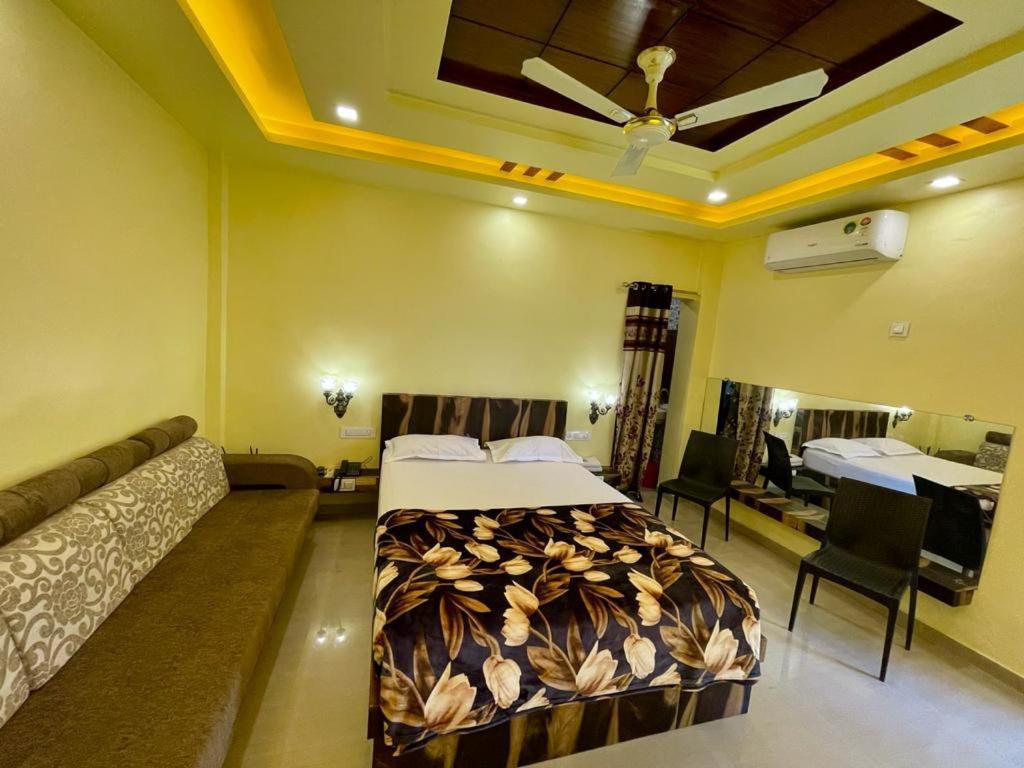 Hotel Saptarang Residency Panhala Ngoại thất bức ảnh