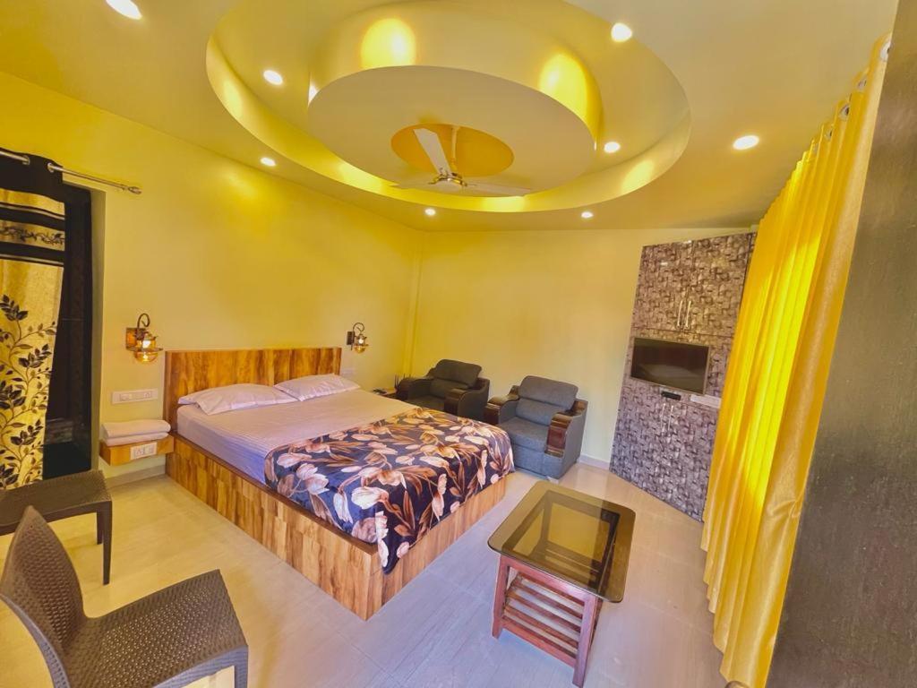 Hotel Saptarang Residency Panhala Ngoại thất bức ảnh