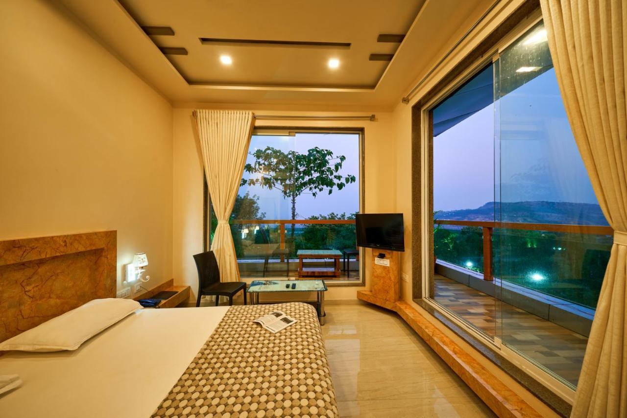 Hotel Saptarang Residency Panhala Ngoại thất bức ảnh