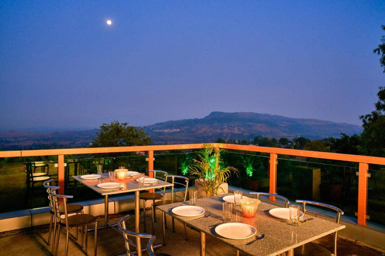 Hotel Saptarang Residency Panhala Ngoại thất bức ảnh
